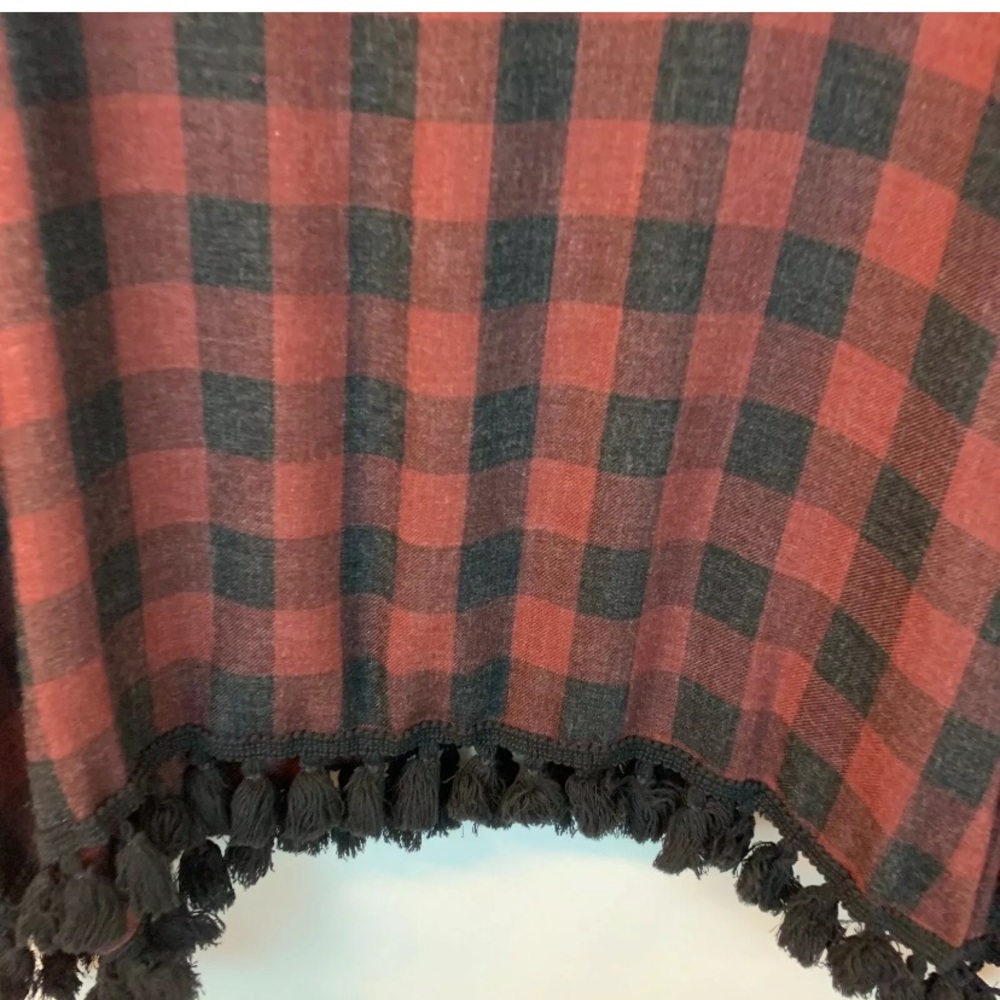 ZARA buffalo plaid oversized top with tassel hem - Picture 5 of 5